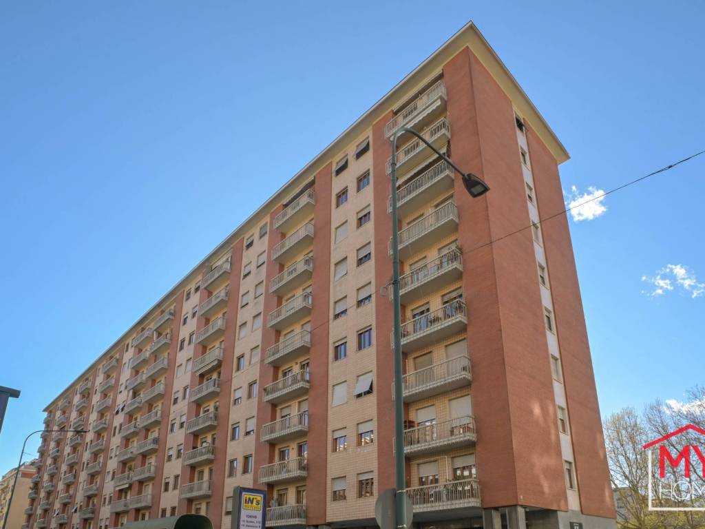 appartamento in vendita a Torino in zona Mirafiori Nord