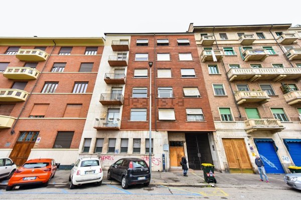 appartamento in vendita a Torino in zona Aurora