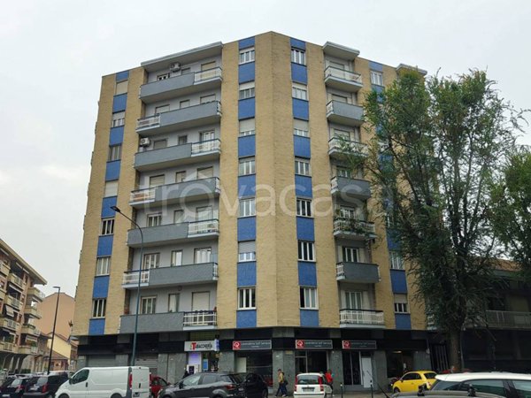 appartamento in vendita a Torino in zona Borgata Vittoria