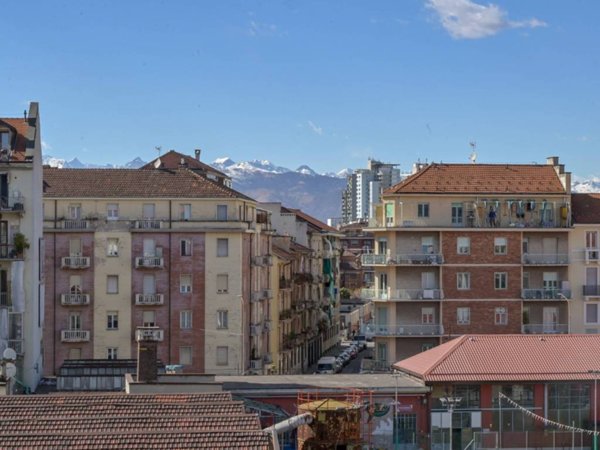 appartamento in vendita a Torino in zona Aurora