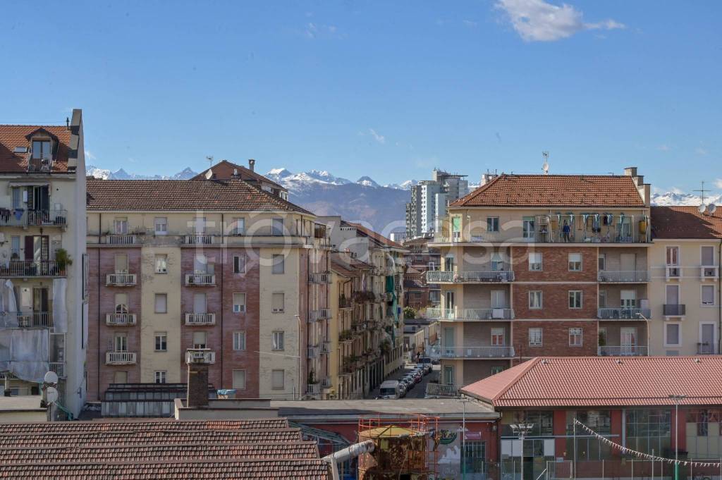 appartamento in vendita a Torino in zona Aurora