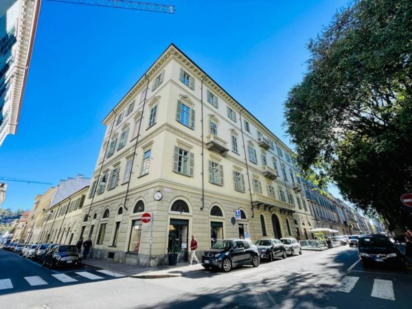 negozio in vendita a Torino in zona Centro Storico