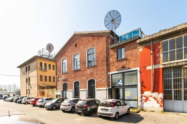 ufficio in vendita a Torino in zona Barriera di Milano