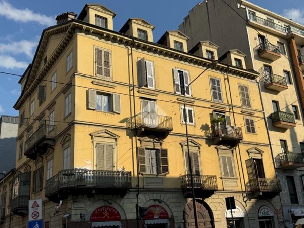 appartamento in vendita a Torino in zona San Salvario