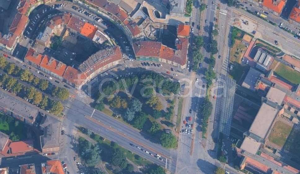 appartamento in vendita a Torino in zona Cit Turin