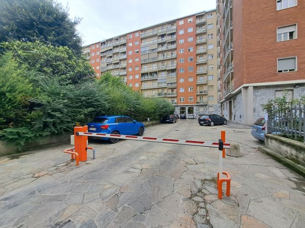 appartamento in vendita a Torino in zona Borgata Vittoria