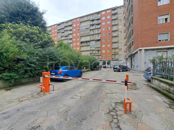 appartamento in vendita a Torino in zona Borgata Vittoria