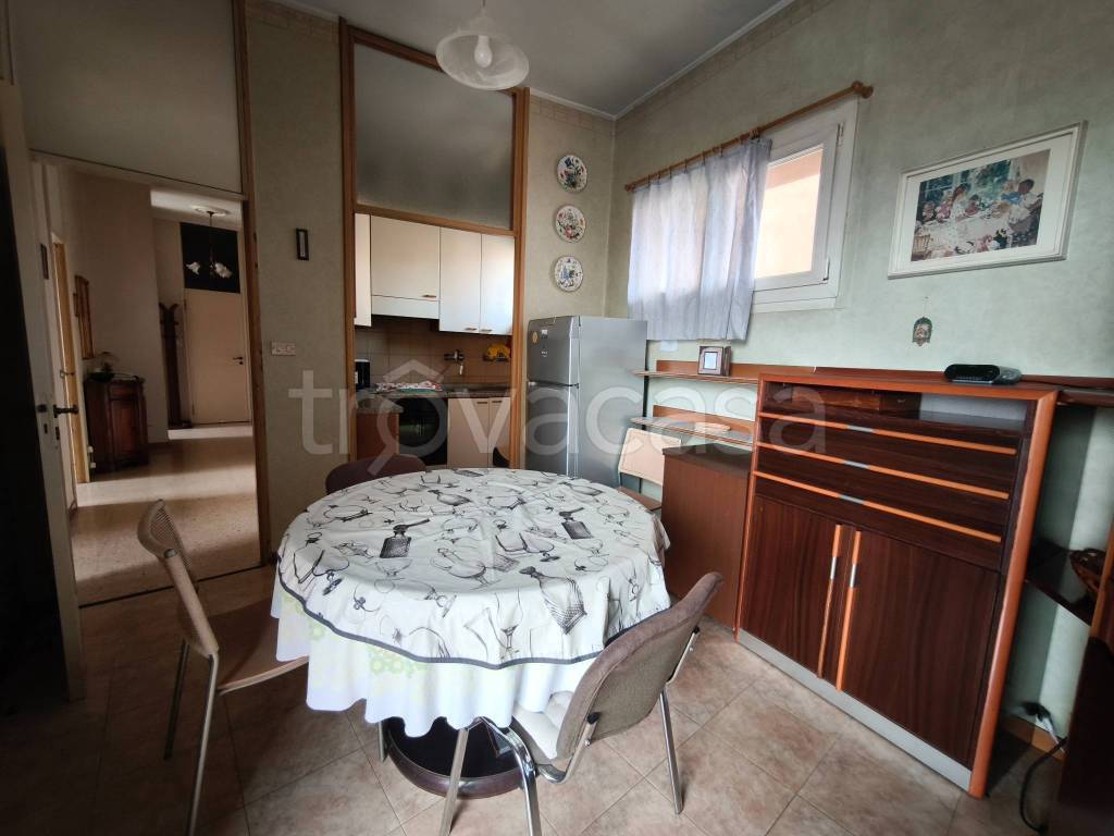 appartamento in vendita a Torino in zona Lingotto