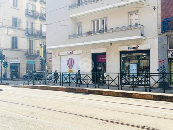 negozio in vendita a Torino in zona Campidoglio