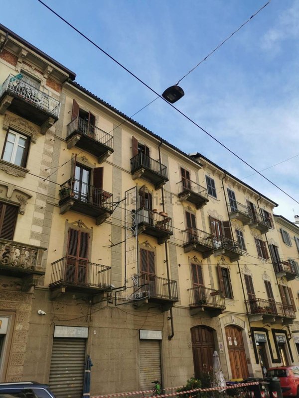 appartamento in vendita a Torino in zona Cenisia