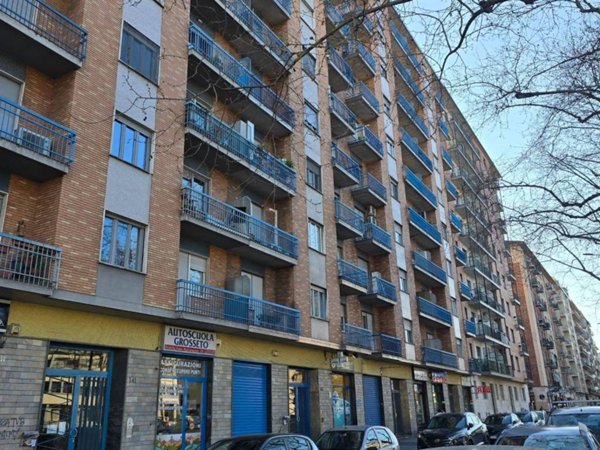 appartamento in vendita a Torino in zona Borgata Vittoria