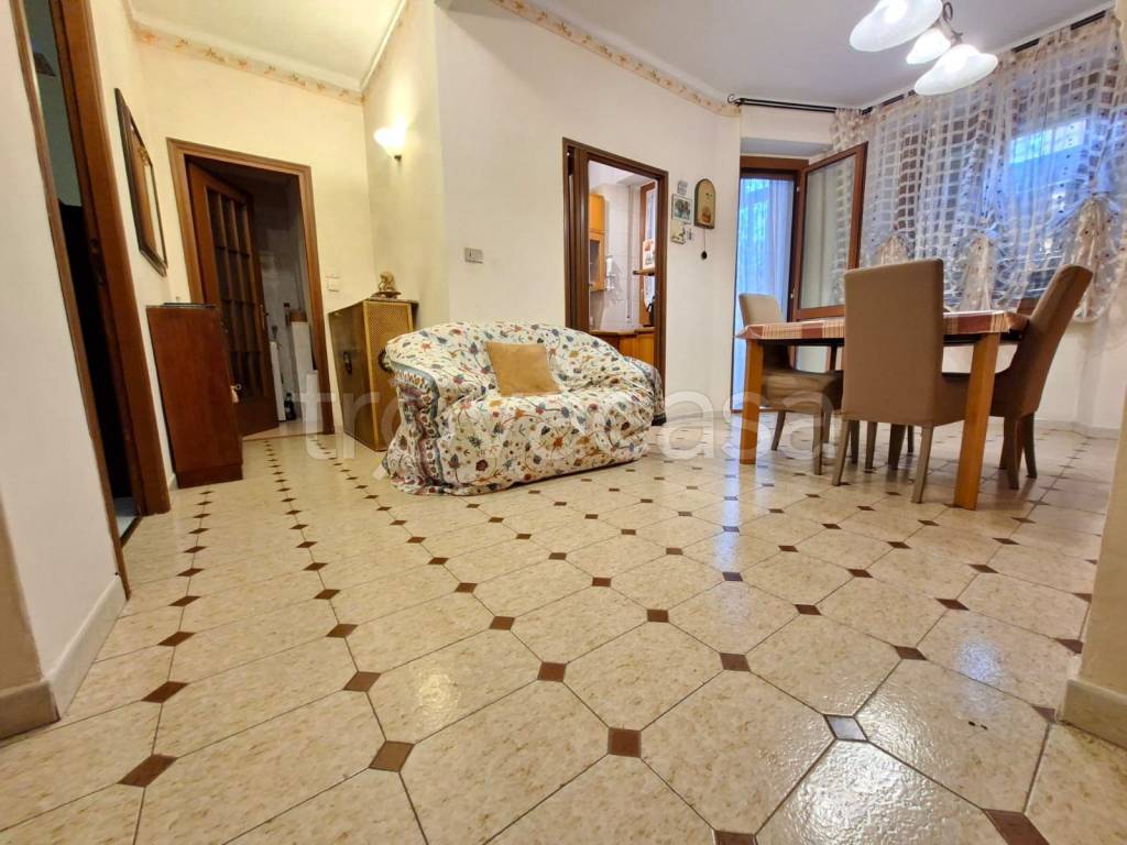 appartamento in vendita a Torino in zona Mirafiori Nord