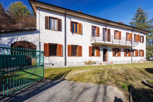 casa indipendente in vendita a Torino in zona Superga