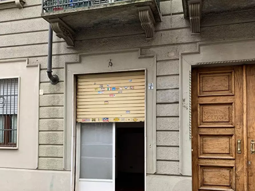 negozio in vendita a Torino in zona Cenisia