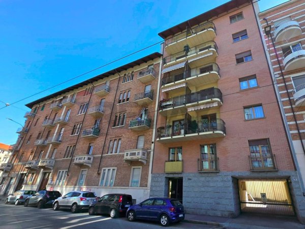 appartamento in vendita a Torino in zona Aurora