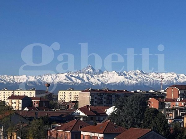 appartamento in vendita a Torino in zona Parella