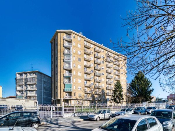 appartamento in vendita a Torino in zona Vallette