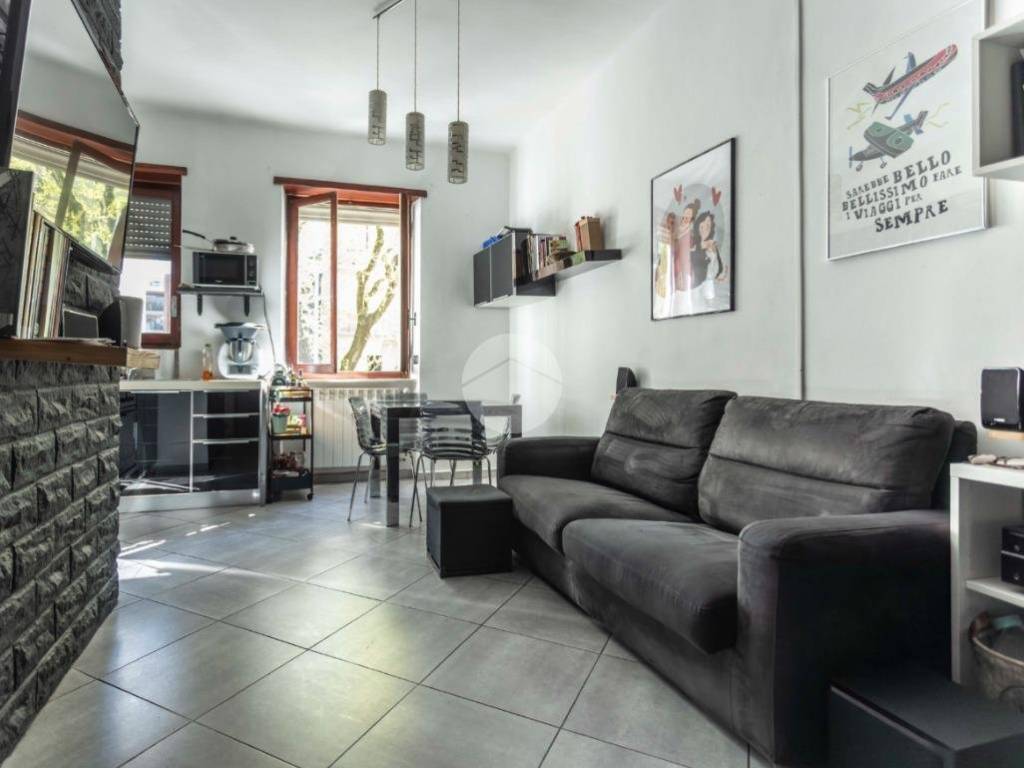 appartamento in vendita a Torino in zona Borgata Vittoria