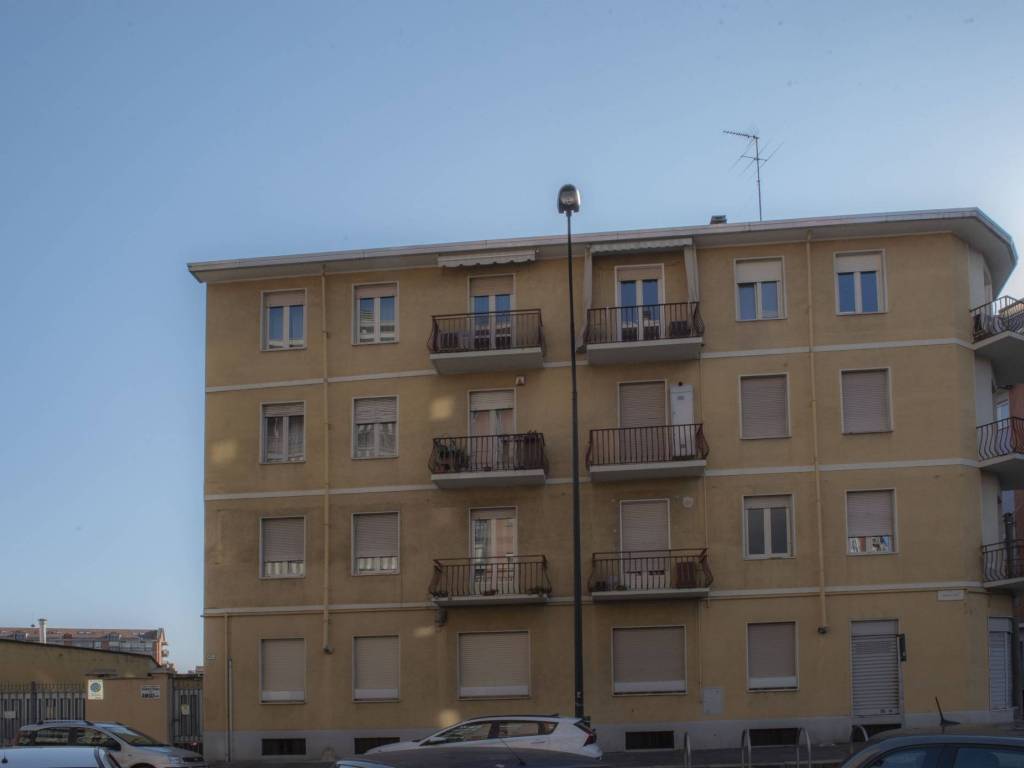 appartamento in vendita a Torino in zona Santa Rita