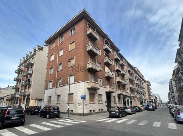 appartamento in vendita a Torino in zona Parella