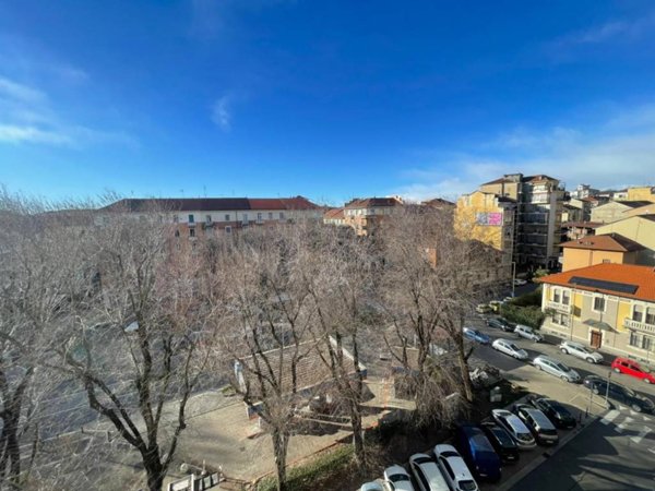 appartamento in vendita a Torino in zona Parella