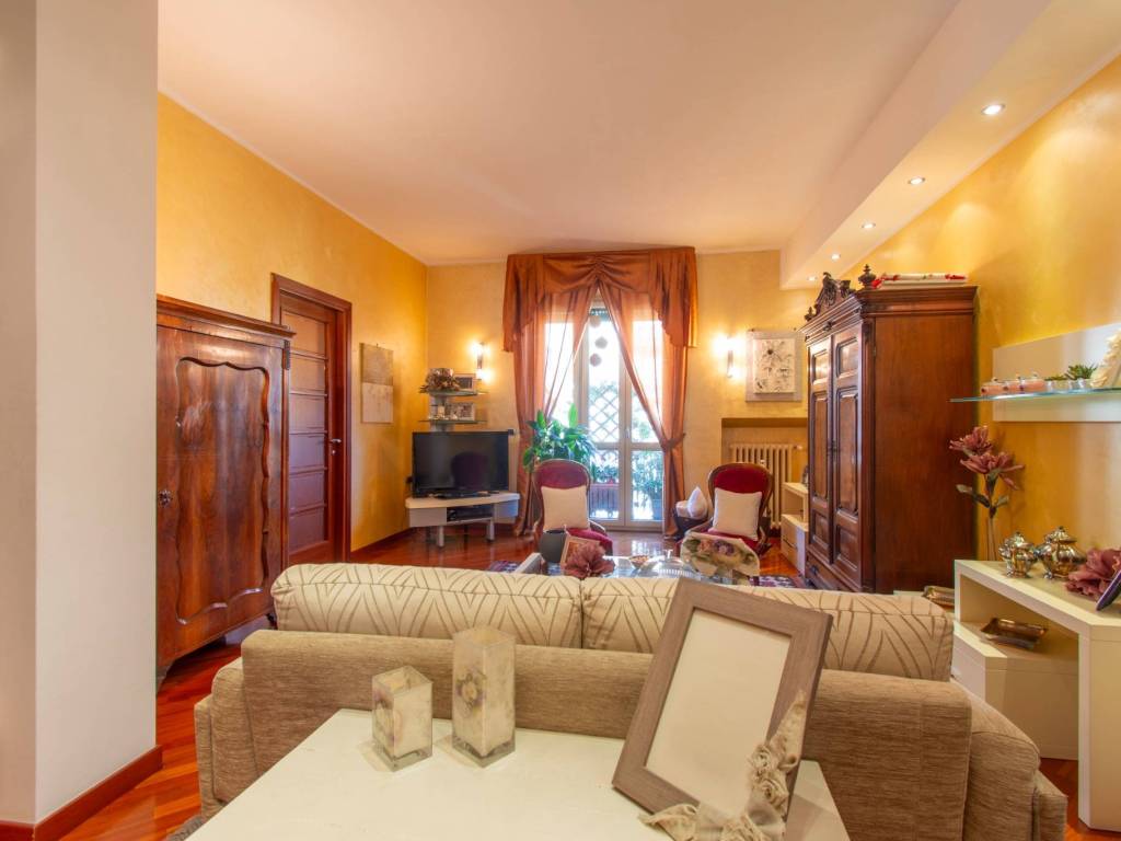 appartamento in vendita a Torino in zona Lucento