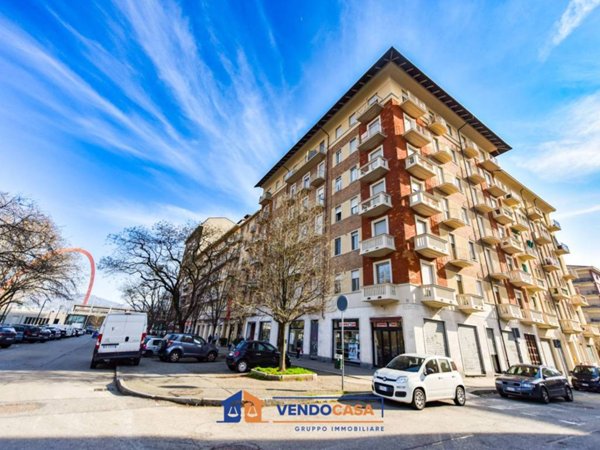 negozio in vendita a Torino in zona Millefonti