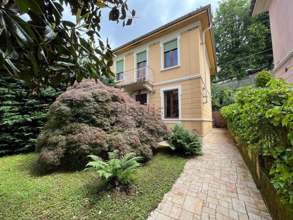 casa indipendente in vendita a Torino in zona Cavoretto