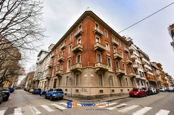 appartamento in vendita a Torino in zona Crocetta