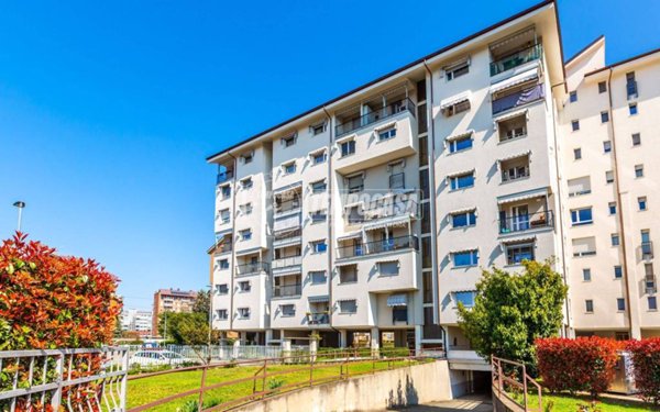 appartamento in vendita a Torino in zona Barca