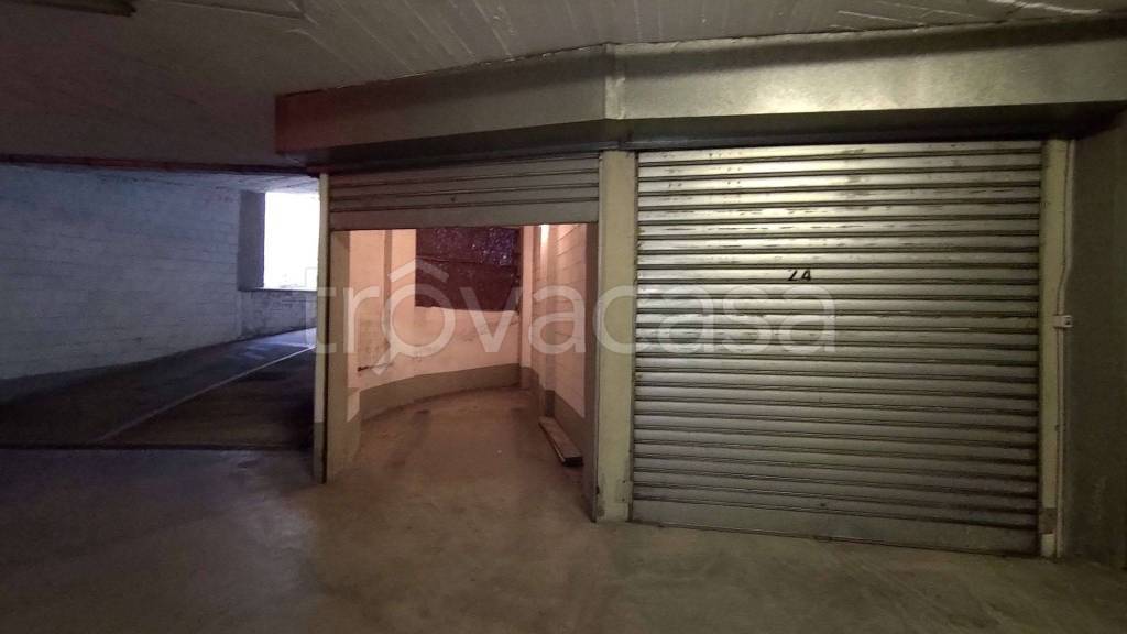 locale di sgombero in vendita a Torino in zona Rebaudengo