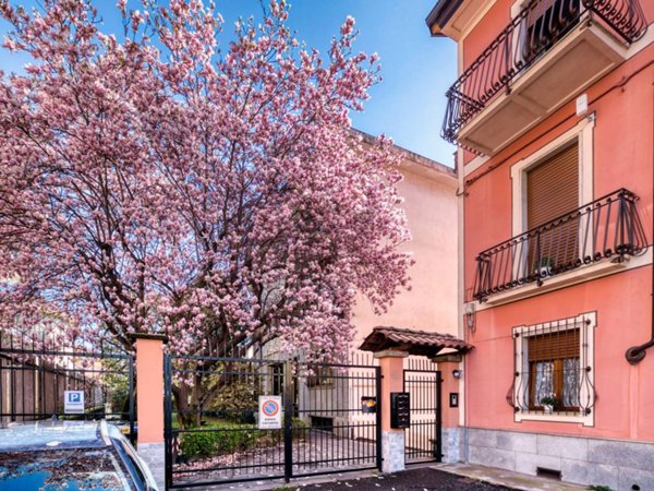 appartamento in vendita a Torino in zona Lucento