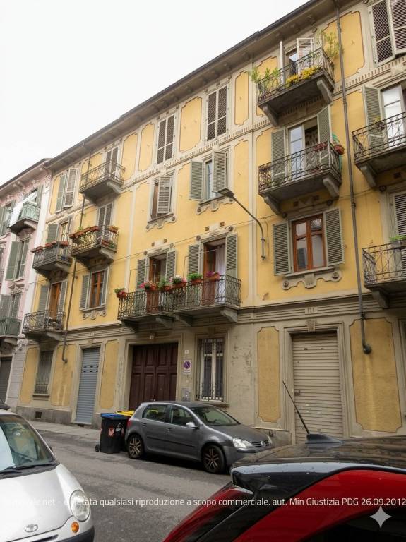 appartamento in vendita a Torino in zona Aurora