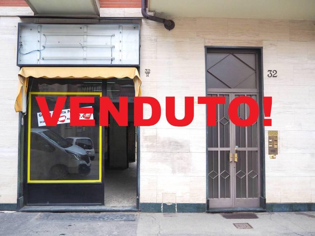 negozio in vendita a Torino in zona Santa Rita
