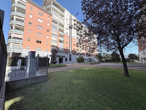 appartamento in vendita a Torino in zona Lingotto