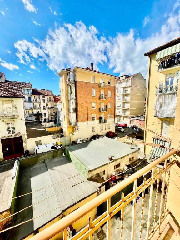 appartamento in vendita a Torino in zona Parella