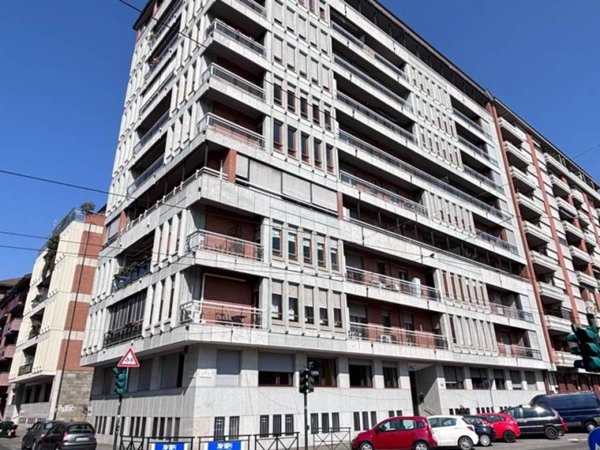 negozio in vendita a Torino in zona San Salvario