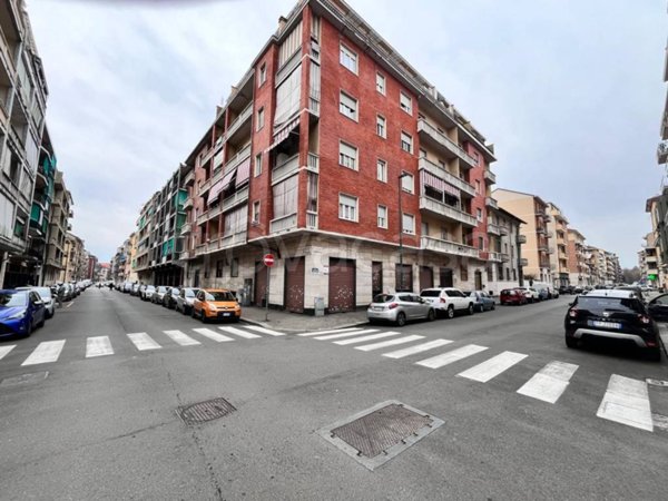 negozio in vendita a Torino in zona Centro Storico