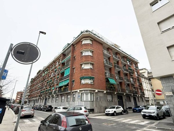 appartamento in vendita a Torino in zona San Salvario