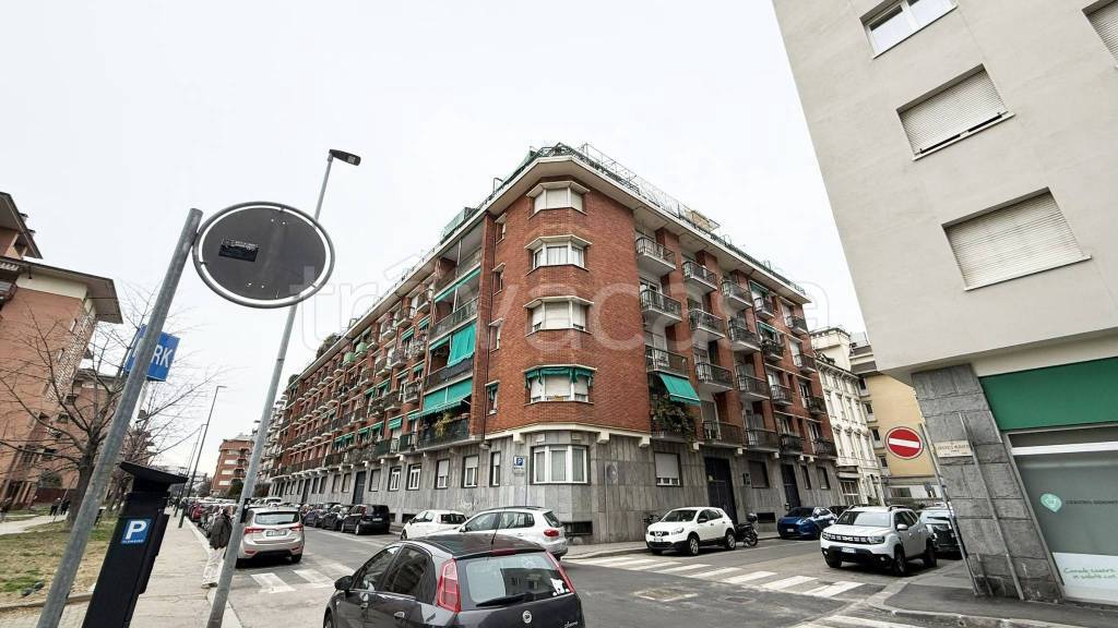 appartamento in vendita a Torino in zona San Salvario