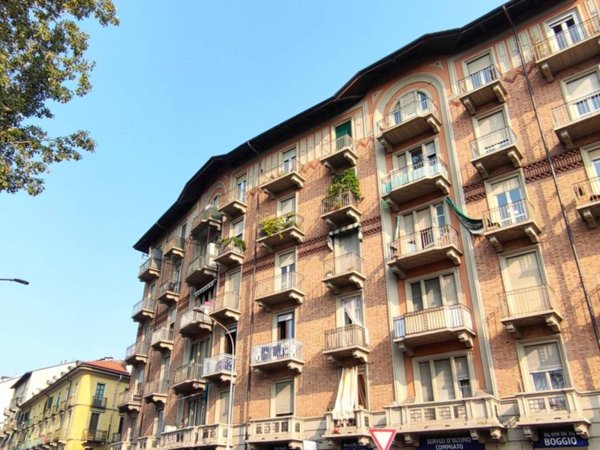 appartamento in vendita a Torino in zona Aurora