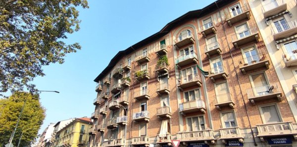 appartamento in vendita a Torino in zona Aurora