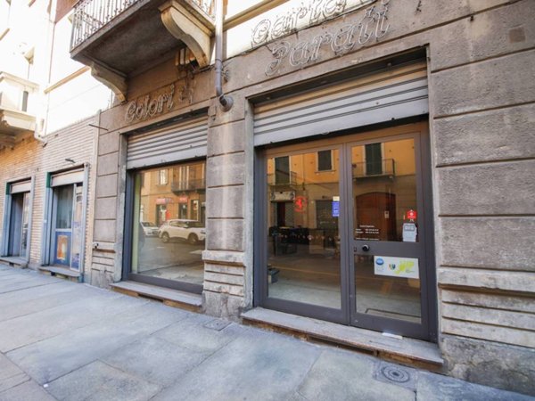 negozio in vendita a Torino in zona Borgo San Paolo