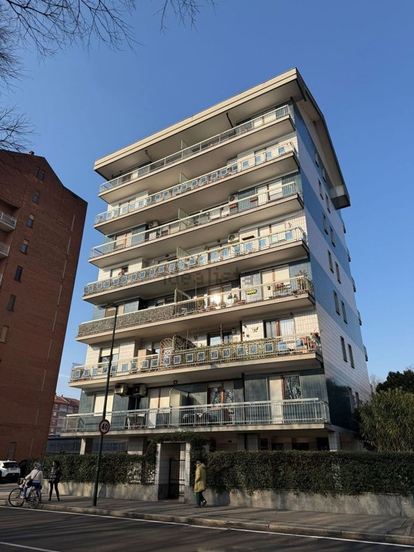 appartamento in vendita a Torino in zona Mirafiori Sud