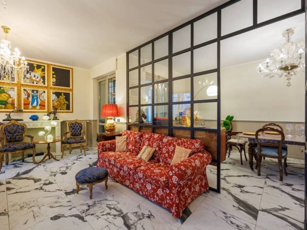 casa indipendente in vendita a Torino in zona Rosa