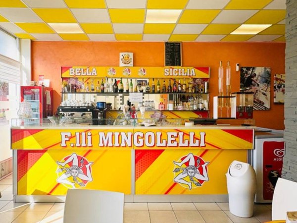 negozio in vendita a Torino in zona Madonna di Campagna