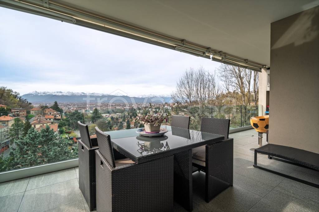 appartamento in vendita a Torino in zona Cavoretto