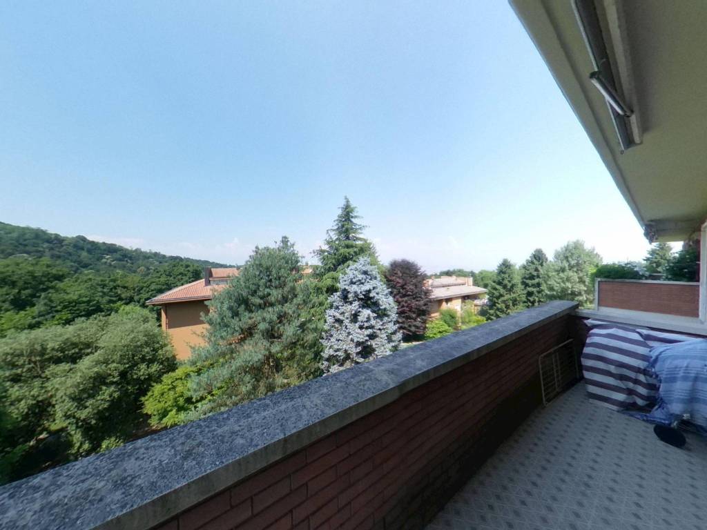 appartamento in vendita a Torino in zona Superga