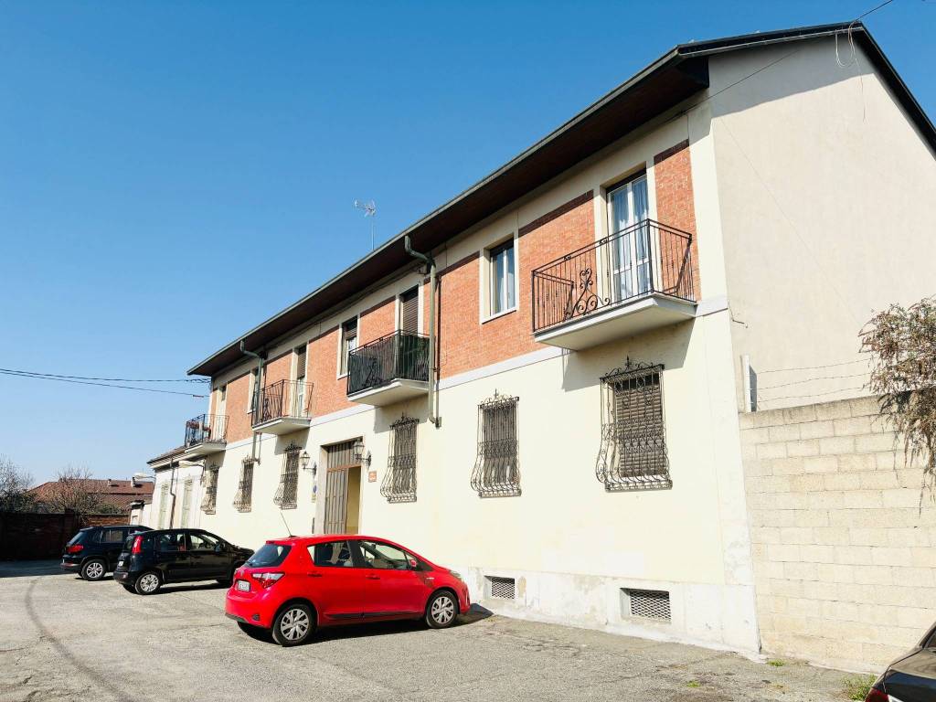 intera palazzina in vendita a Torino in zona Barca