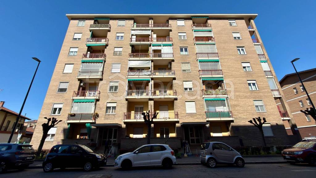 appartamento in vendita a Torino in zona Mirafiori Sud